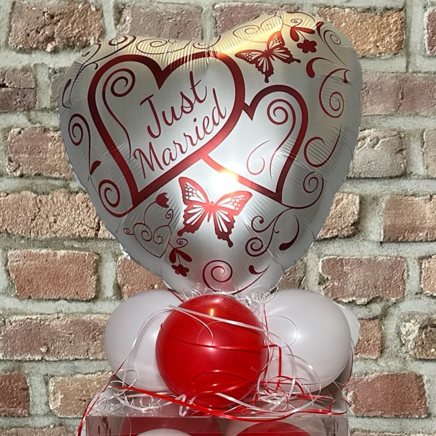 Ballonbox Hochzeit - Geldgeschenk - "Just Married rote Herzen"
